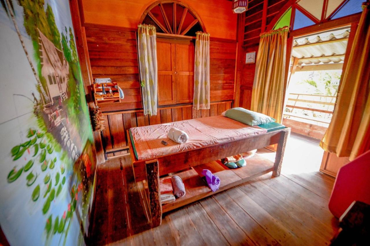 Mrk Resort & Massage Лопбури Экстерьер фото