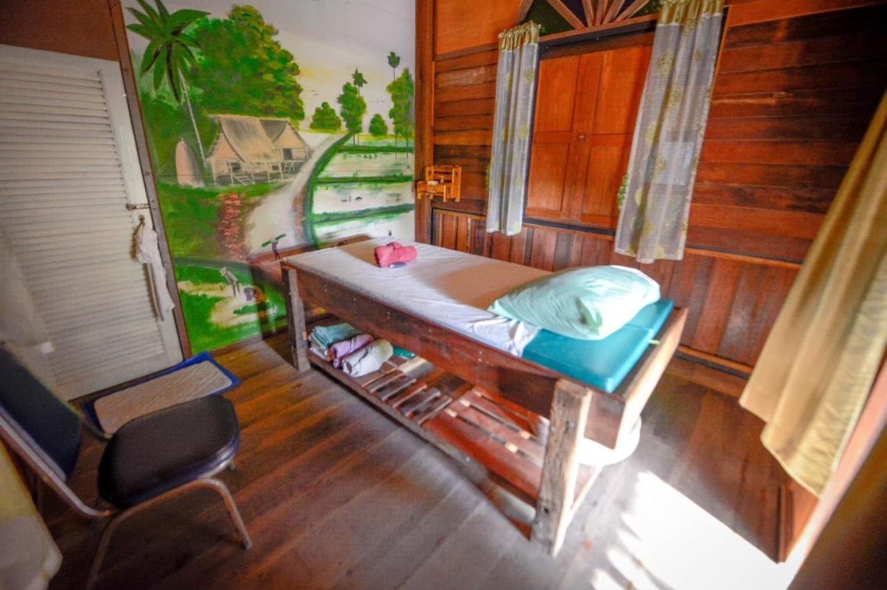 Mrk Resort & Massage Лопбури Экстерьер фото