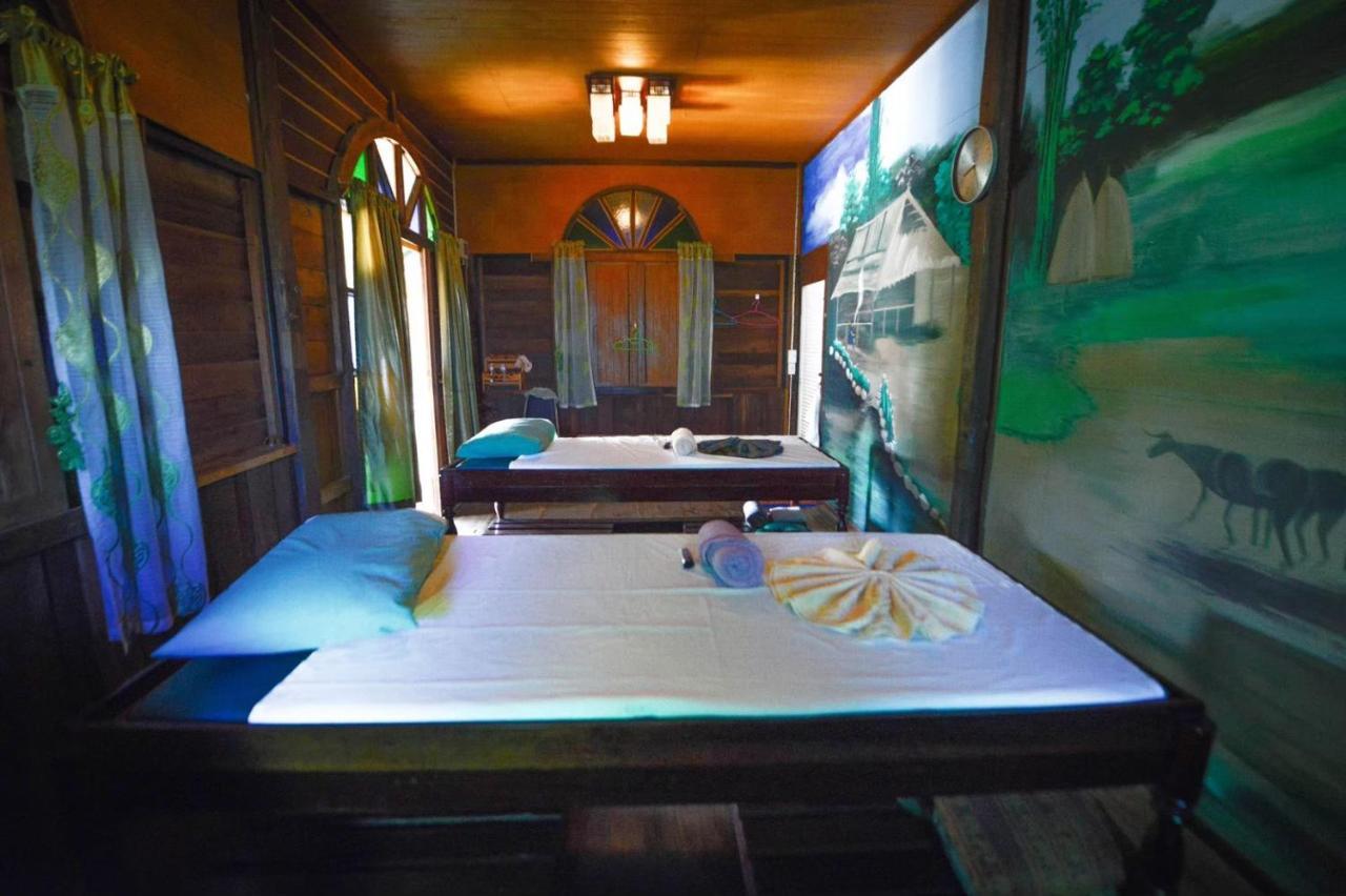 Mrk Resort & Massage Лопбури Экстерьер фото