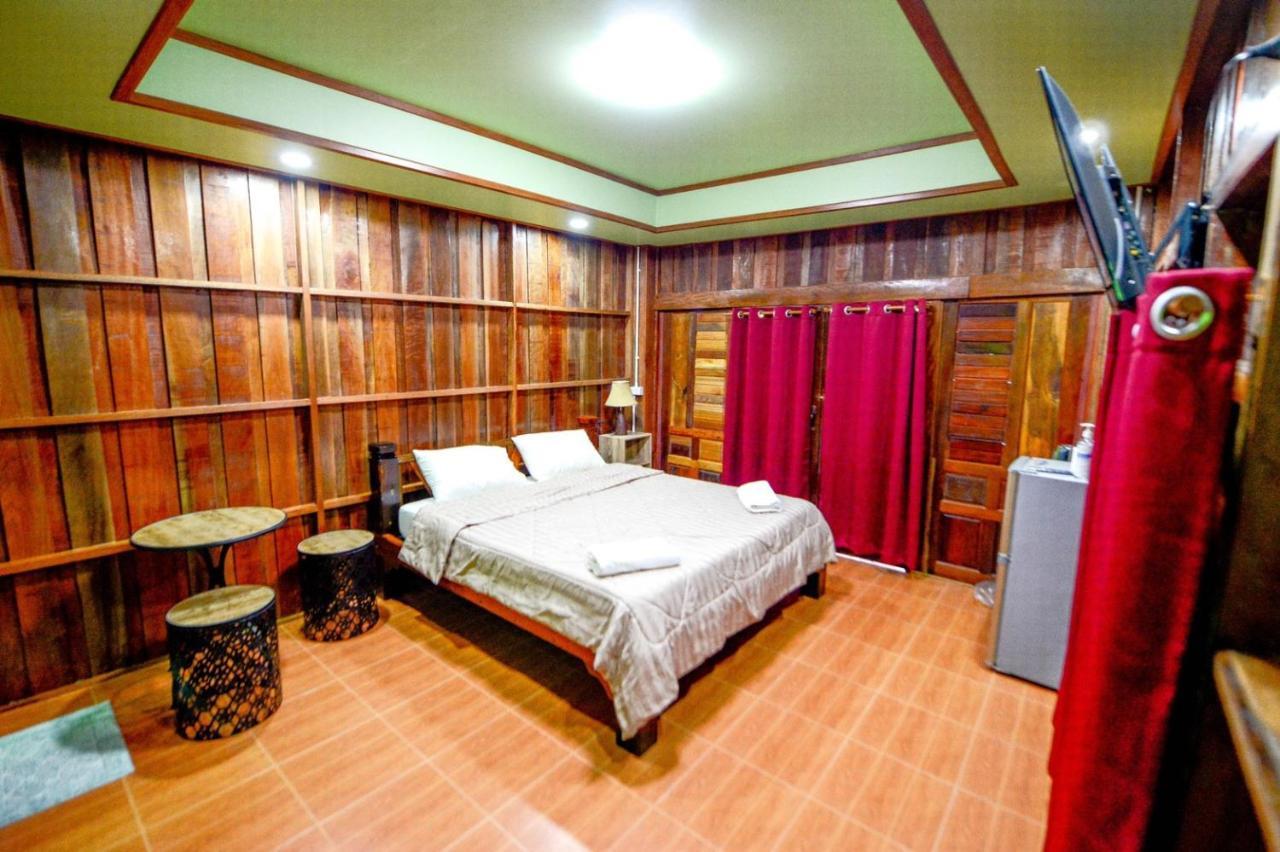 Mrk Resort & Massage Лопбури Экстерьер фото