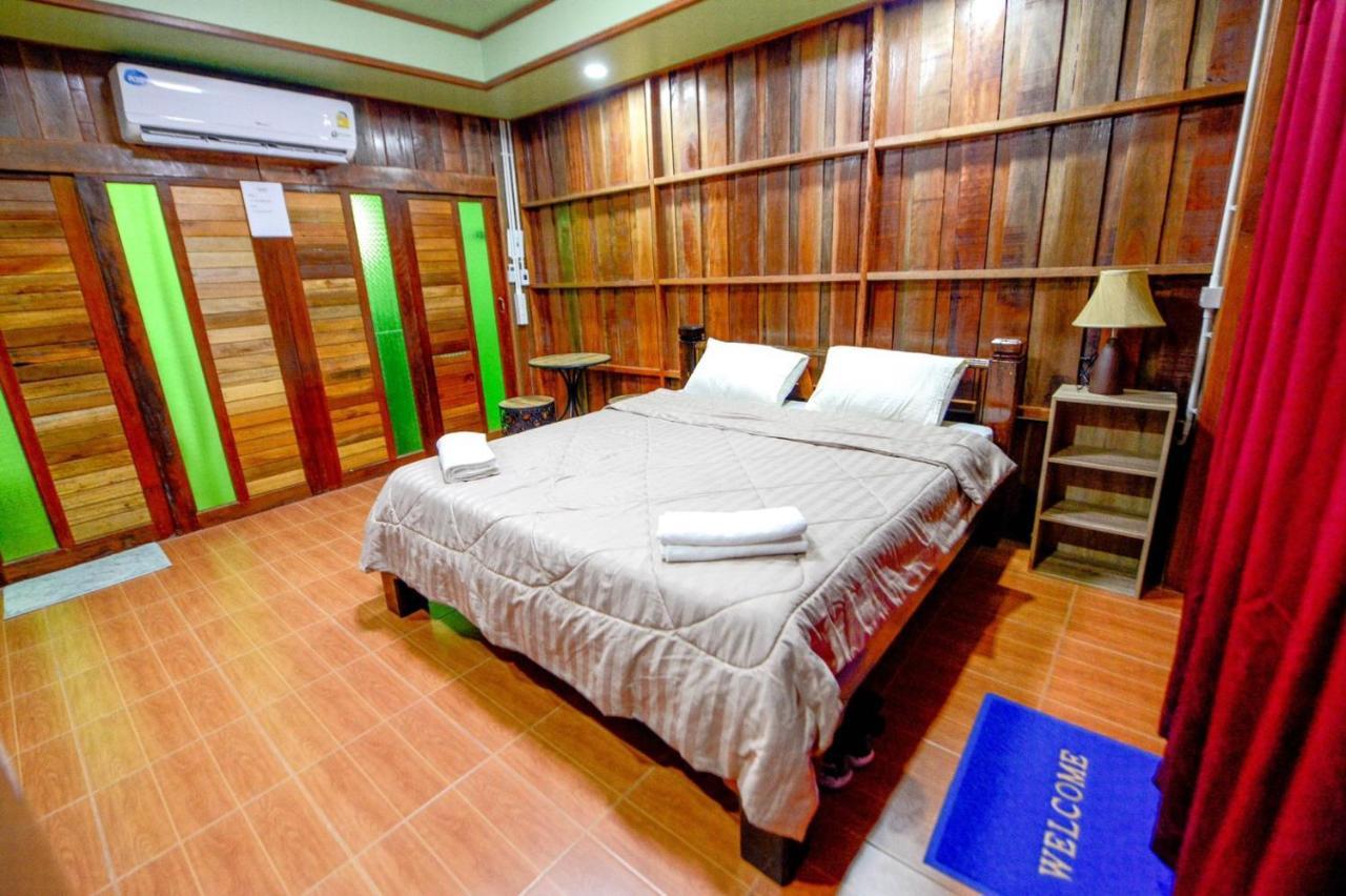 Mrk Resort & Massage Лопбури Экстерьер фото