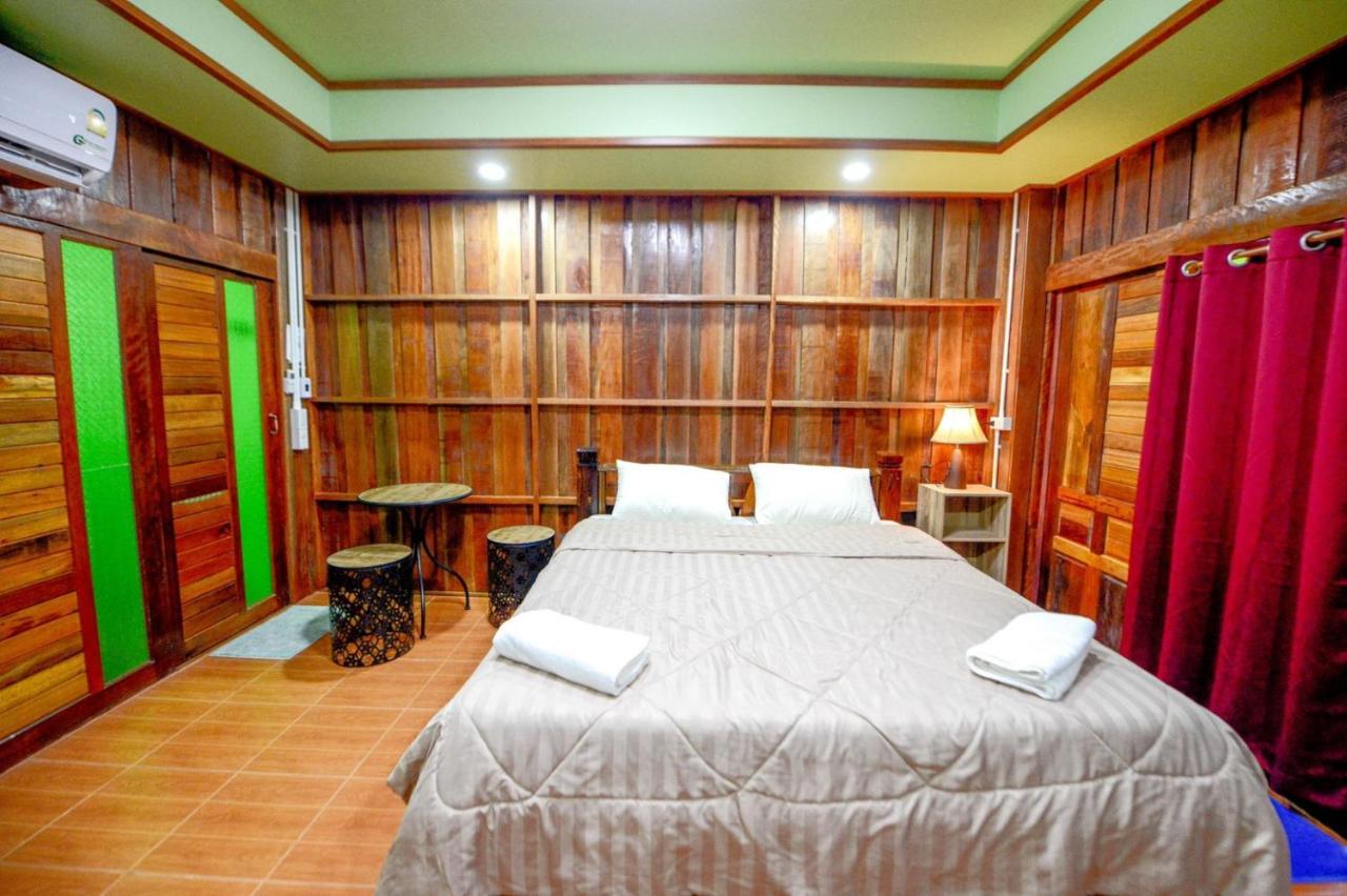 Mrk Resort & Massage Лопбури Экстерьер фото