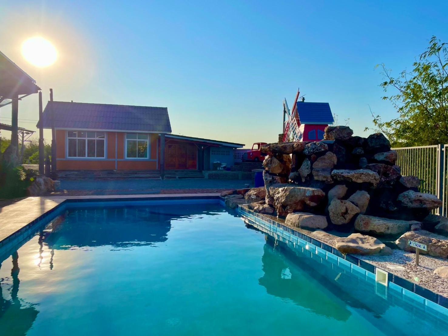 Mrk Resort & Massage Лопбури Экстерьер фото